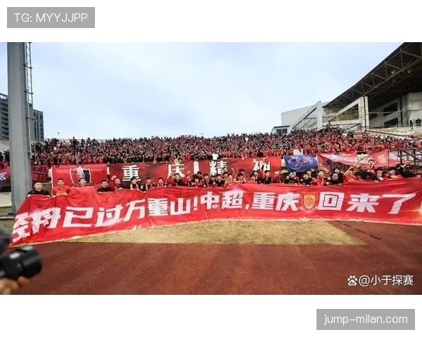 辽宁铁人新援亮相训练场 球队阵容调整成冲甲关键